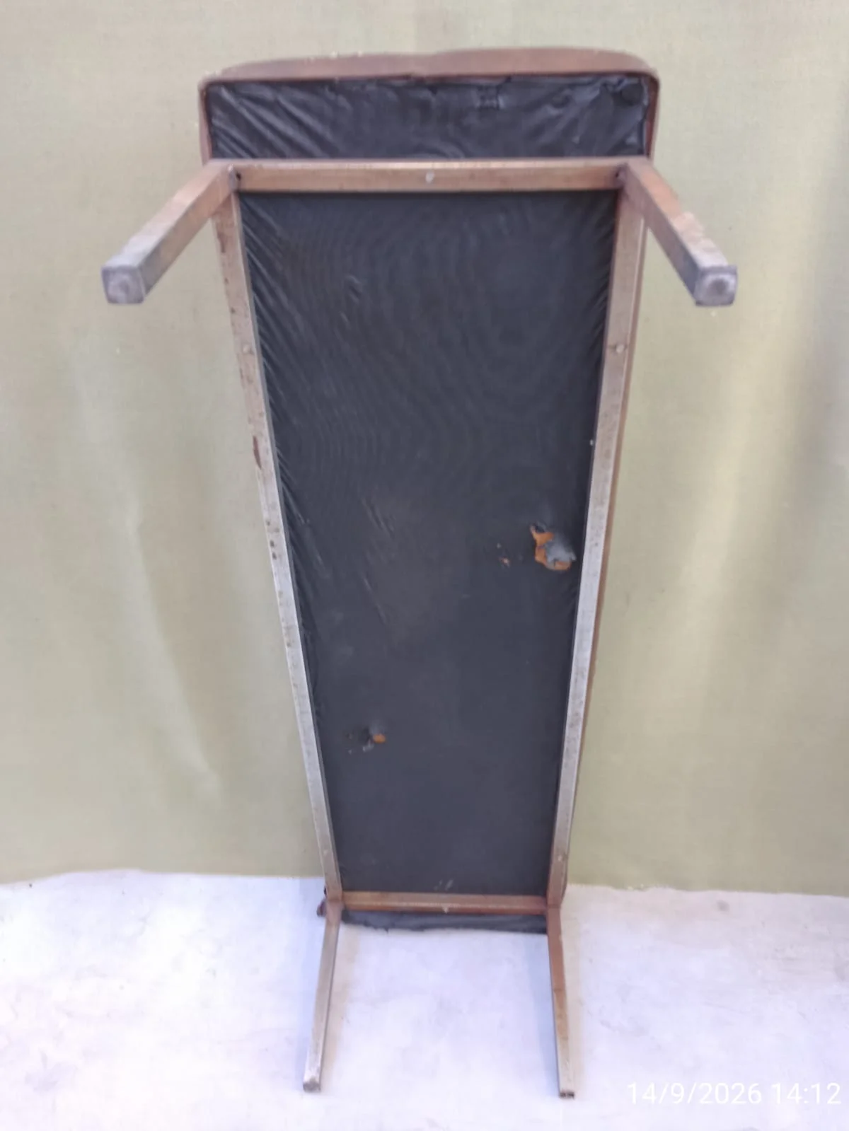 Banco De Caño Metal Con Asiento Tapizado — foto 9