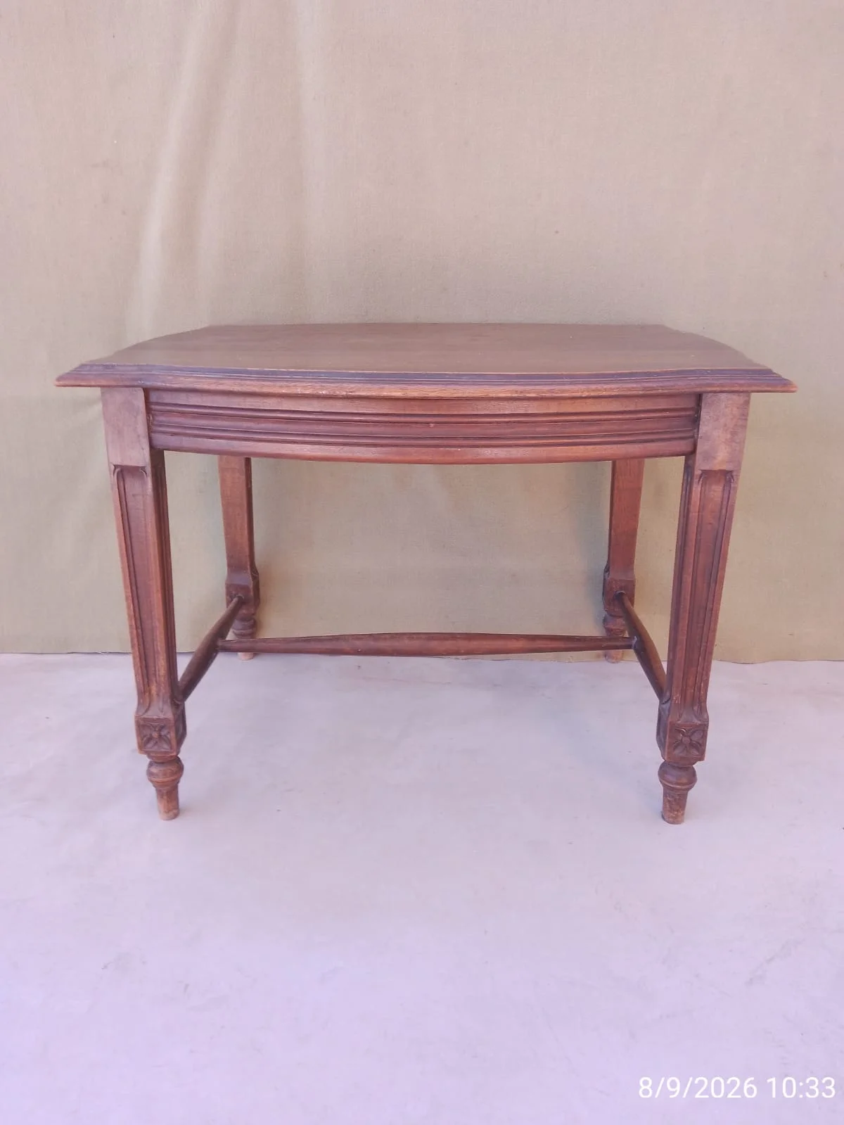 Mesita Ratona de Madera Torneada y Tallada — foto 6