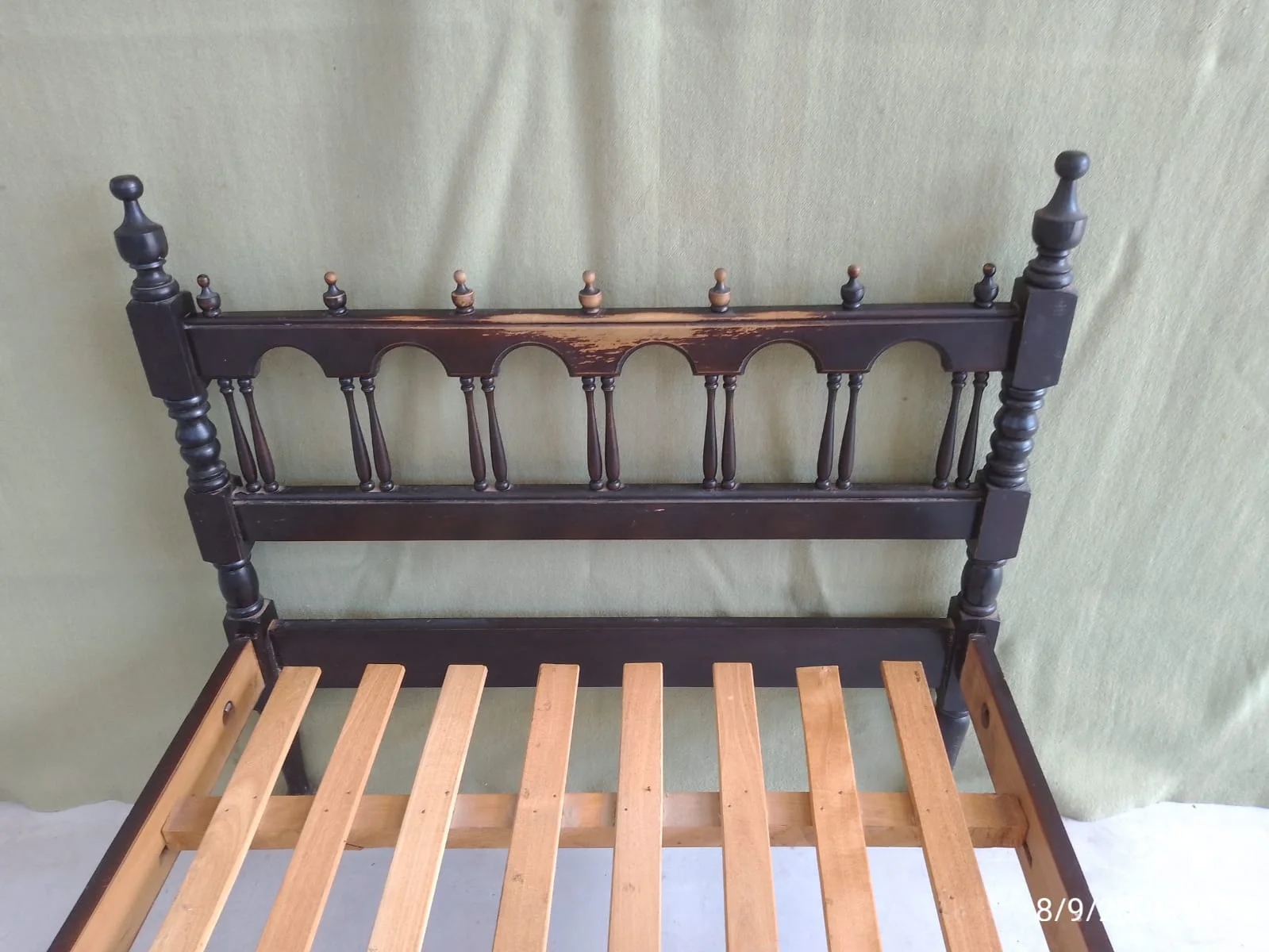 Cama de madera torneada estilo español — foto 5