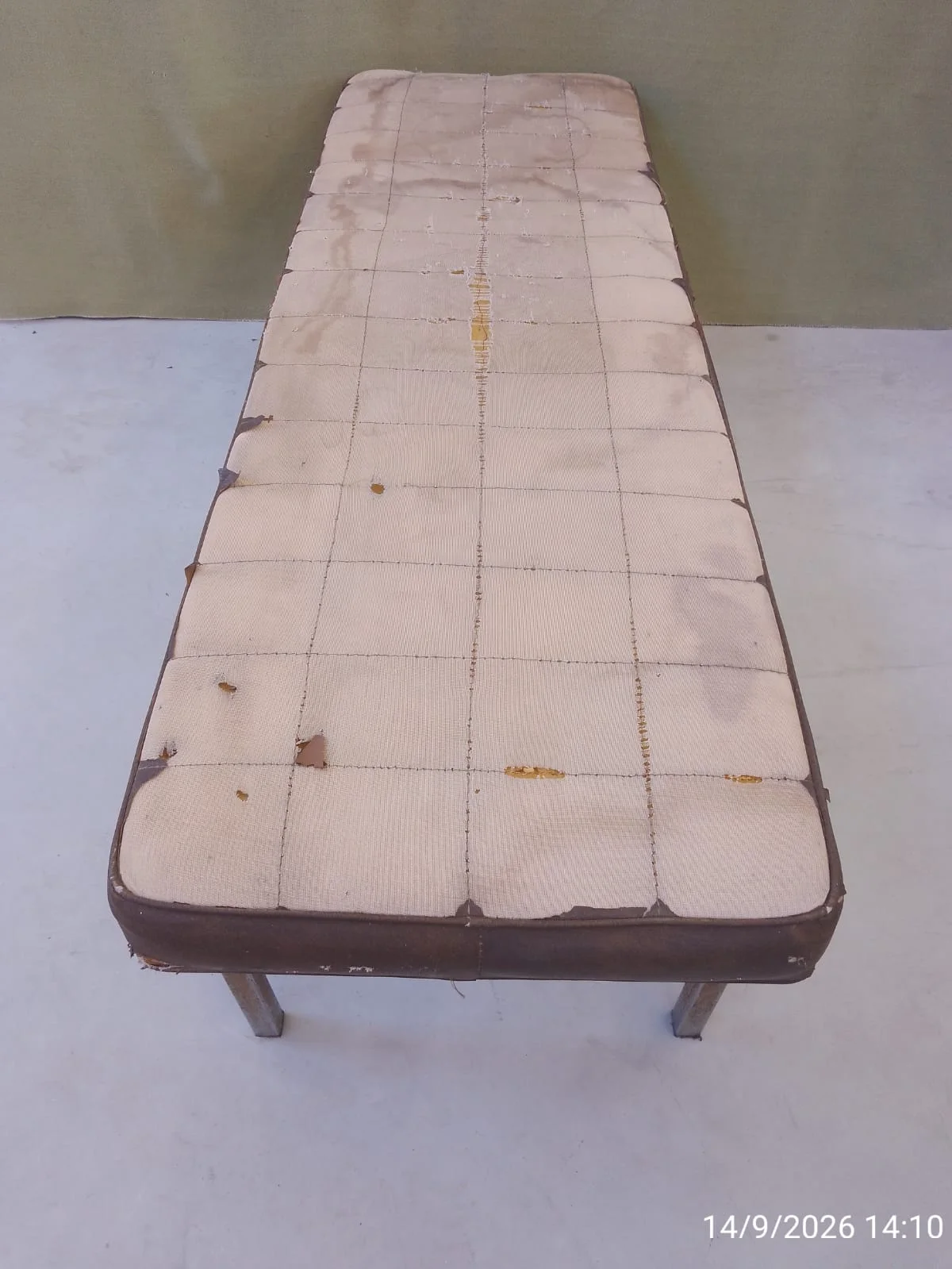 Banco De Caño Metal Con Asiento Tapizado — foto 7