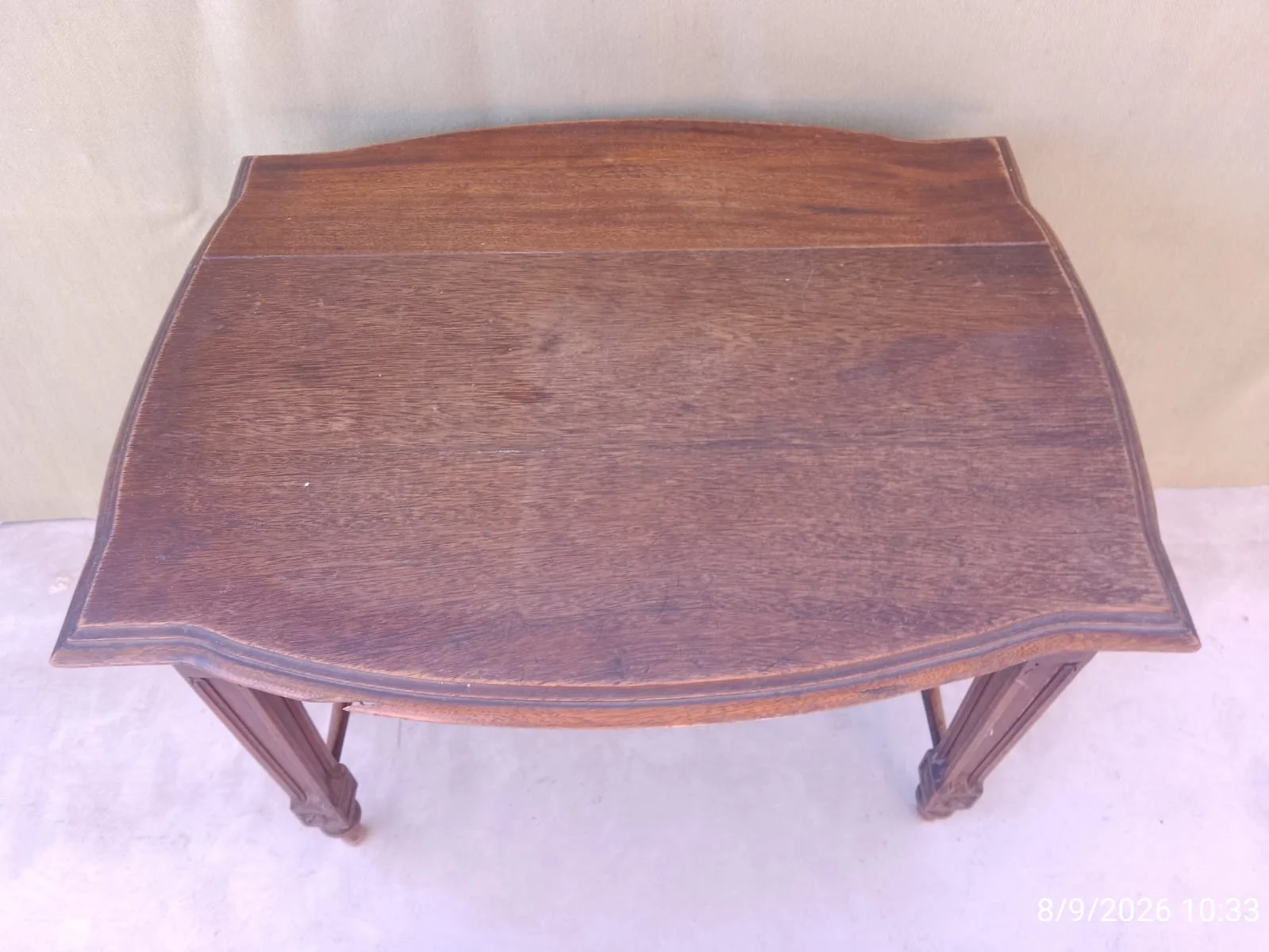 Mesita Ratona de Madera Torneada y Tallada — foto 5