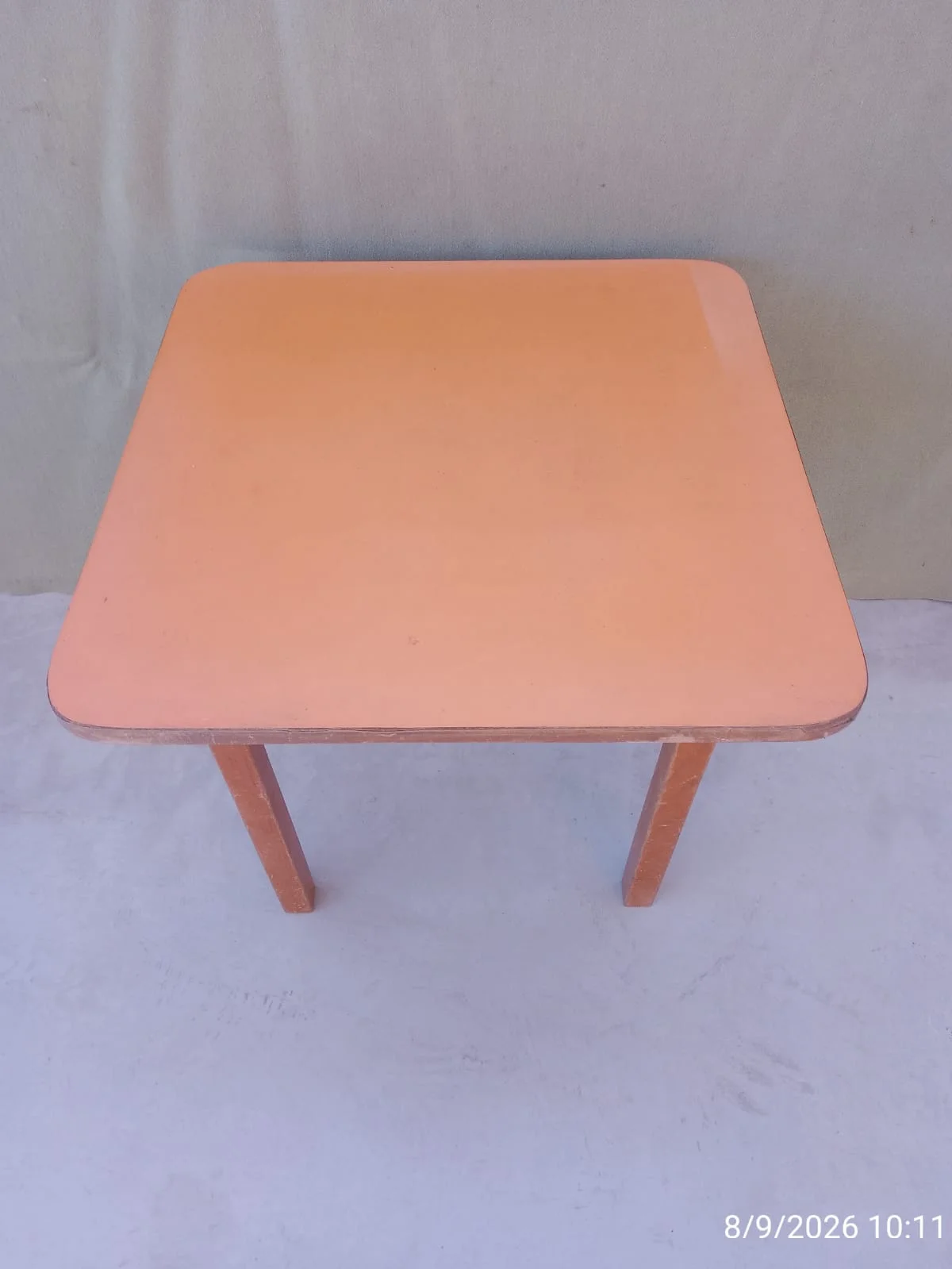Mesa auxiliar baja de madera maciza y tabla aglomerada — foto 4