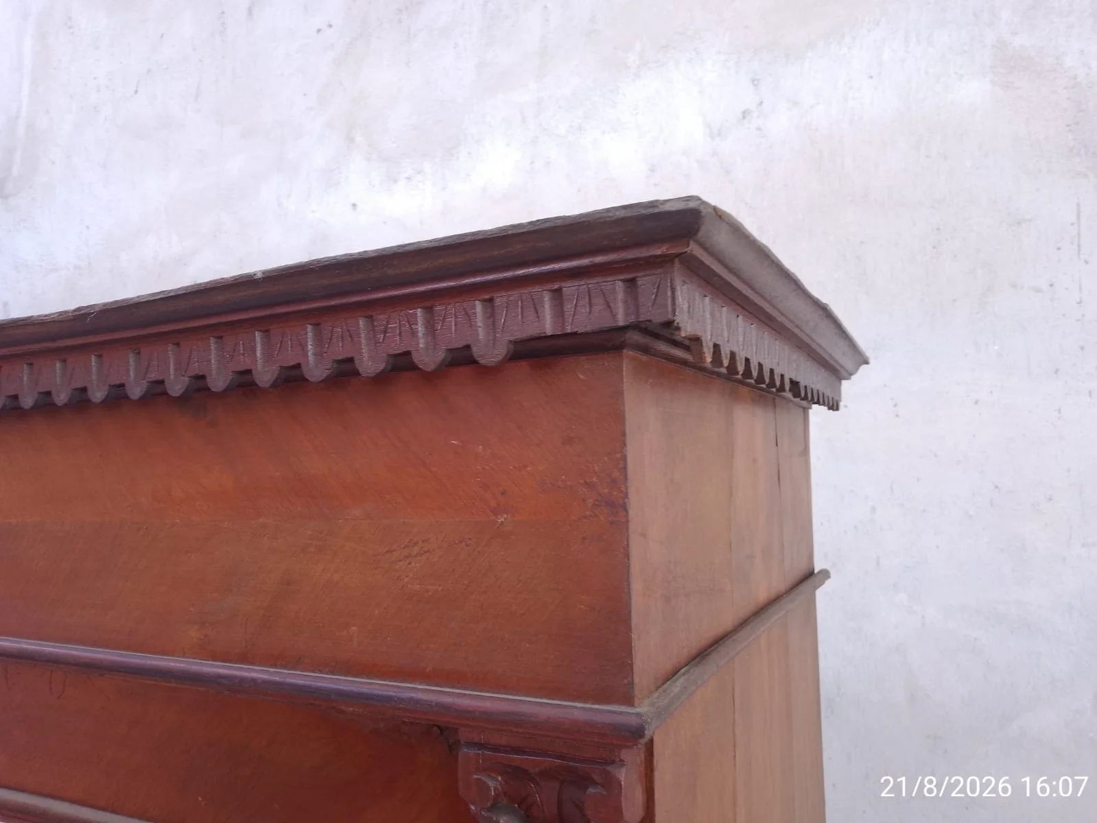 Ropero Armario Antiguo de madera maciza con espejo — foto 7